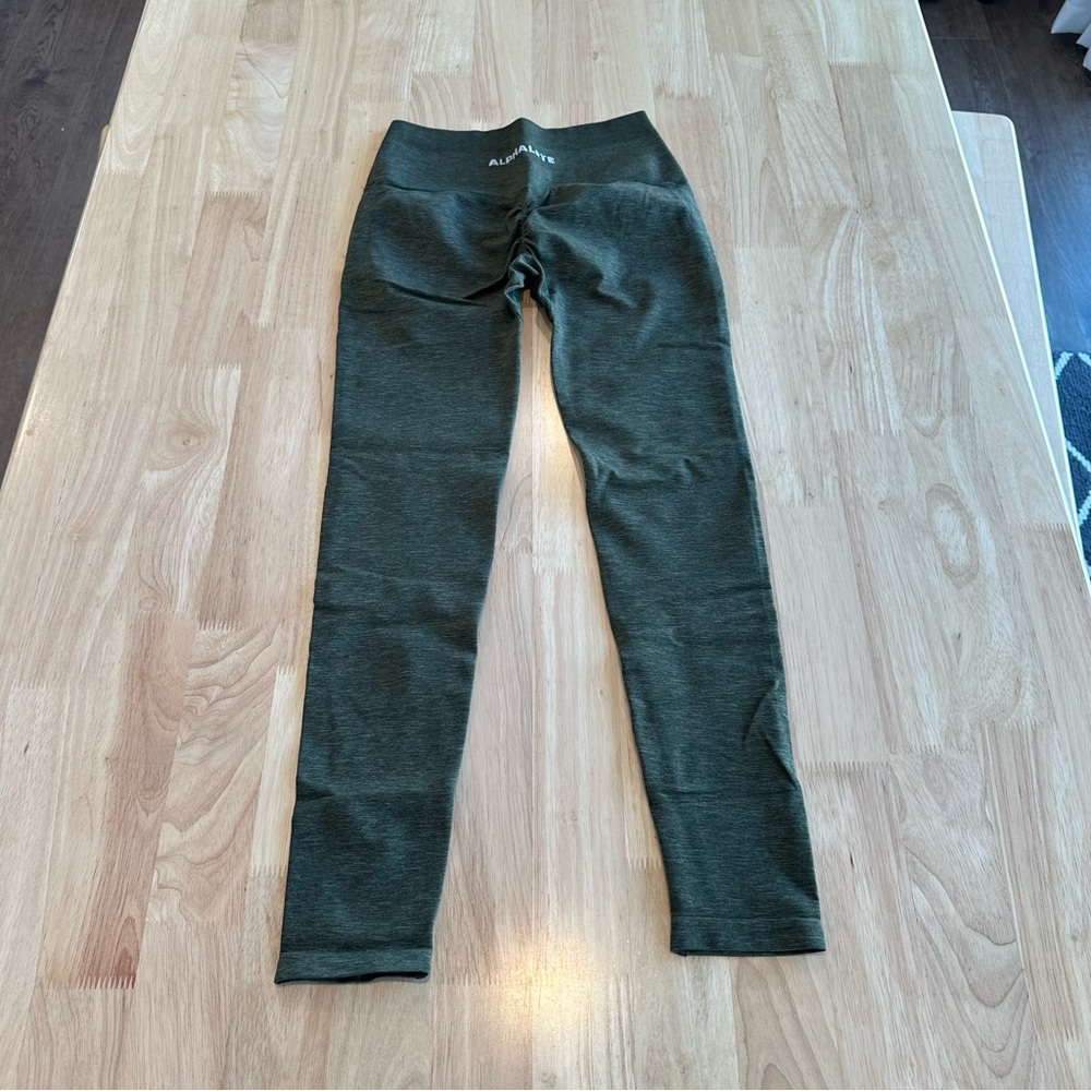 Alphalete Amplify Forest Green Leggings